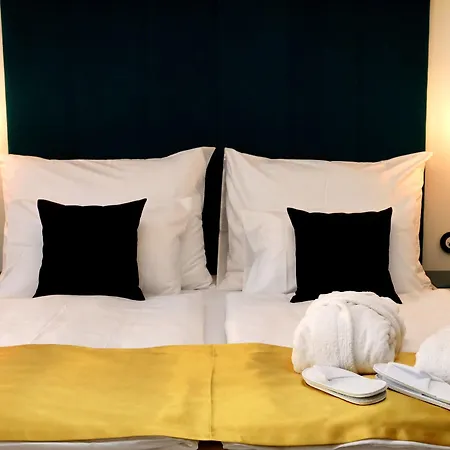 Art Deco Wolker By Astoria & Medical Hotel 4*