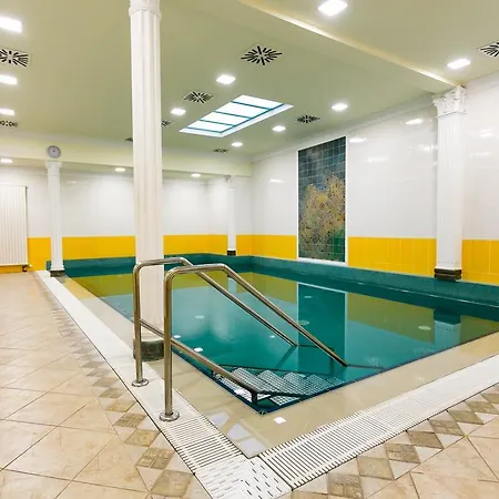 Art Deco Wolker By Astoria & Medical Karlovy Vary