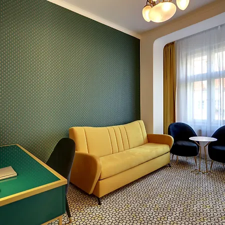 Art Deco Wolker By Astoria & Medical Karlovy Vary