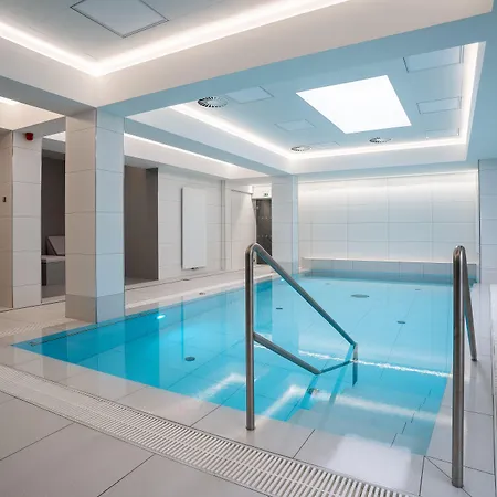 Art Deco Wolker By Astoria & Medical