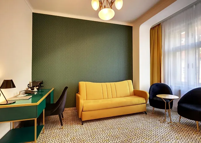 Art Deco Wolker By Astoria & Medical Karlovy Vary