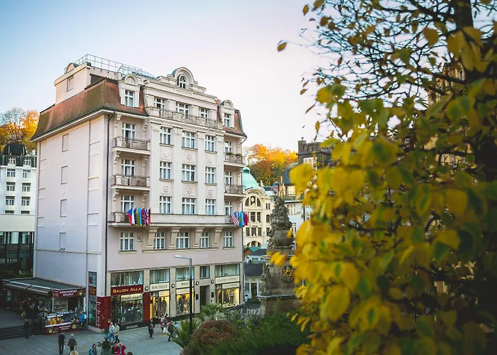 Art Deco Wolker By Astoria & Medical Hotel 4*
