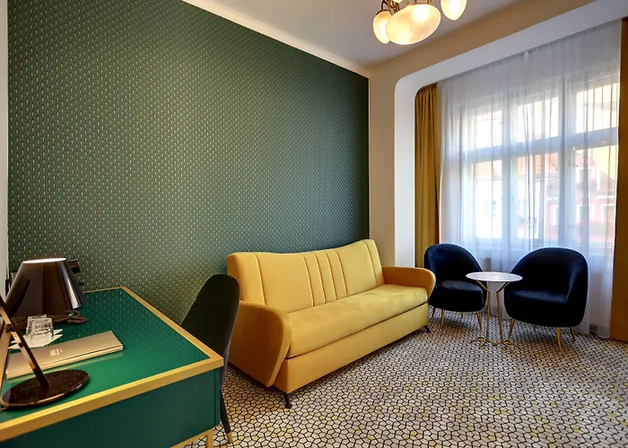 Art Deco Wolker By Astoria & Medical Karlovy Vary